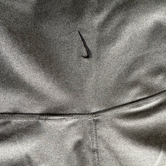 Nike Yoga Dr-Fit Lux Leggings NWOT - Picture 6 of 11